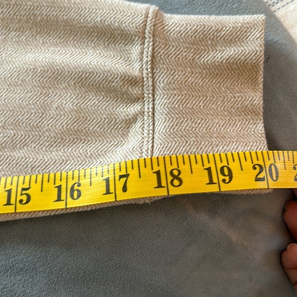 J McLaughlin tan herringbone pattern top - Picture 7 of 9